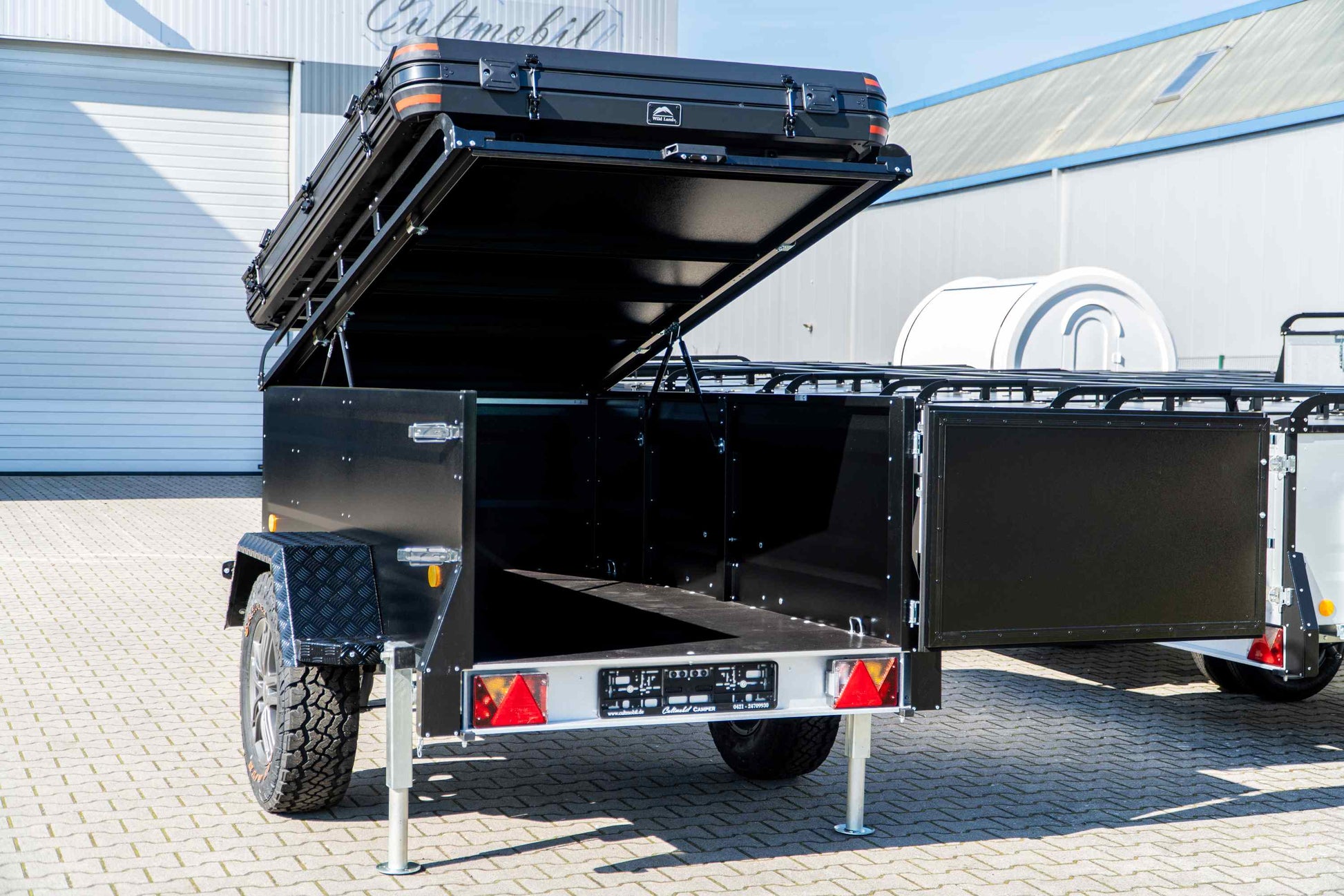 Dachzelt Anhänger auf Kofferanhänger-Basis – TPV KT-EB3 Offroad – Cultmobil Shop