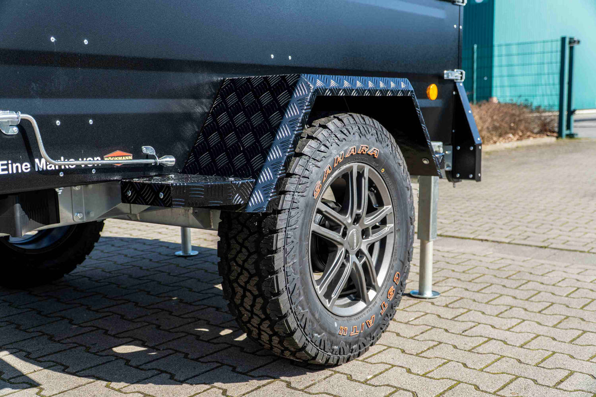 Dachzelt Anhänger auf Kofferanhänger-Basis – TPV KT-EB3 Offroad