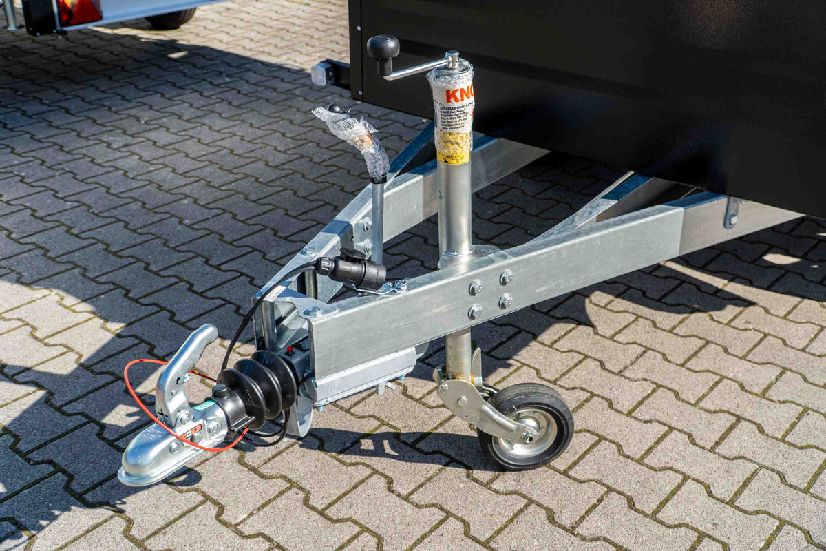 Dachzelt Anhänger auf Kofferanhänger-Basis – TPV KT-EB3 Offroad