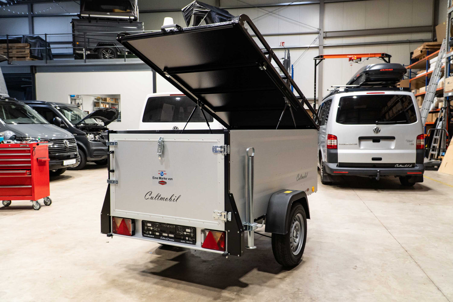 Dachzelt Anhänger auf Kofferanhänger-Basis – TPV KT-EB2