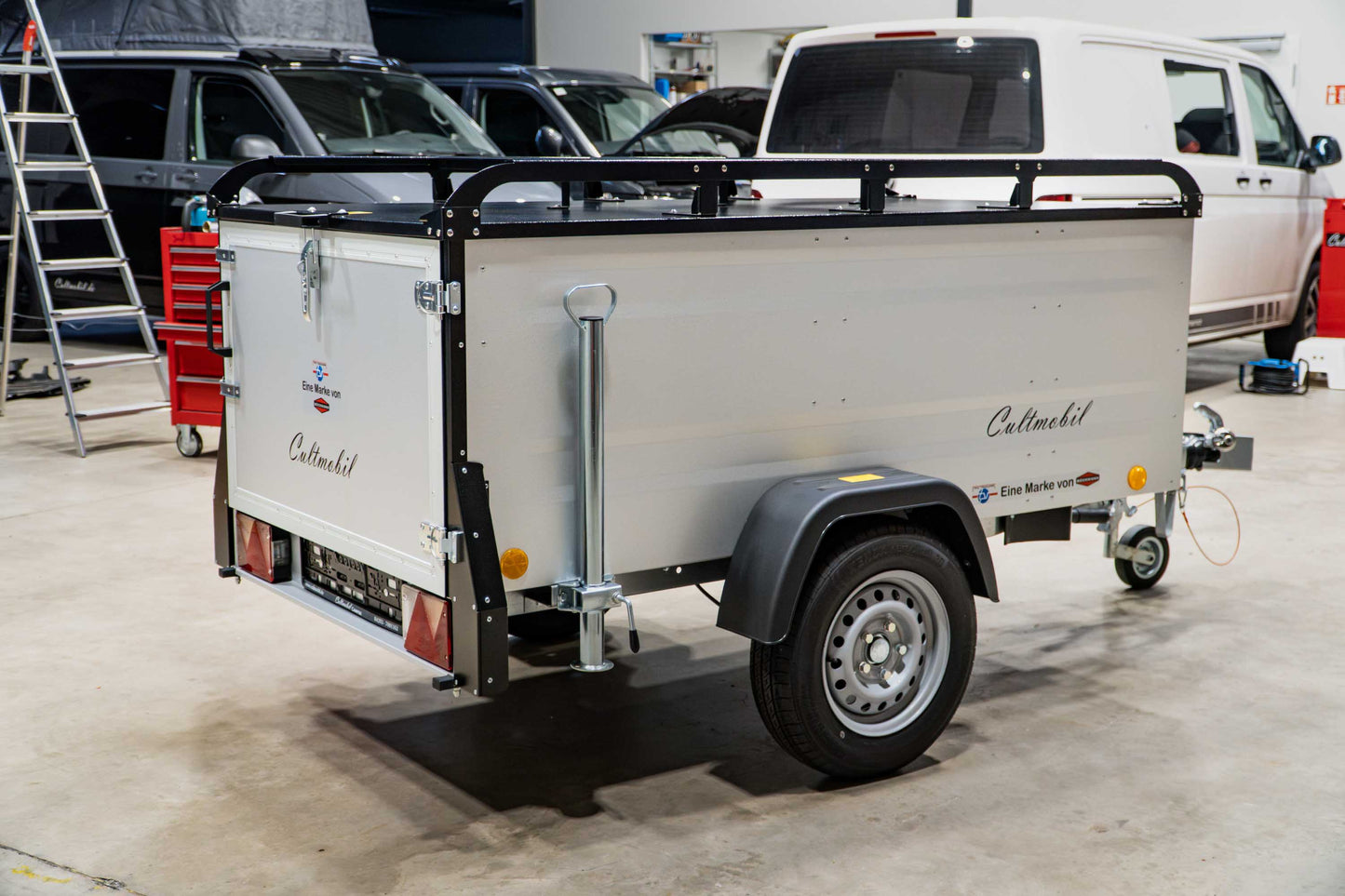 Dachzelt Anhänger auf Kofferanhänger-Basis – TPV KT-EB2