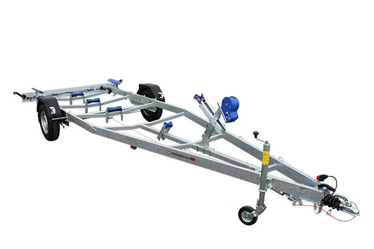 BA 1800-L Bootstrailer 1800kg,7.385x2.310x1.365 Bootslänge bis 6,7m mit Winde